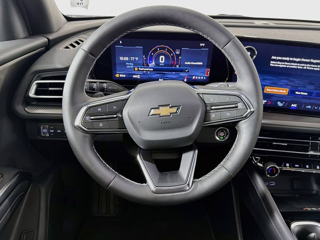 New 2026 Chevrolet Traverse LT w/ Driver Confidence Package AWD/4WD image 11