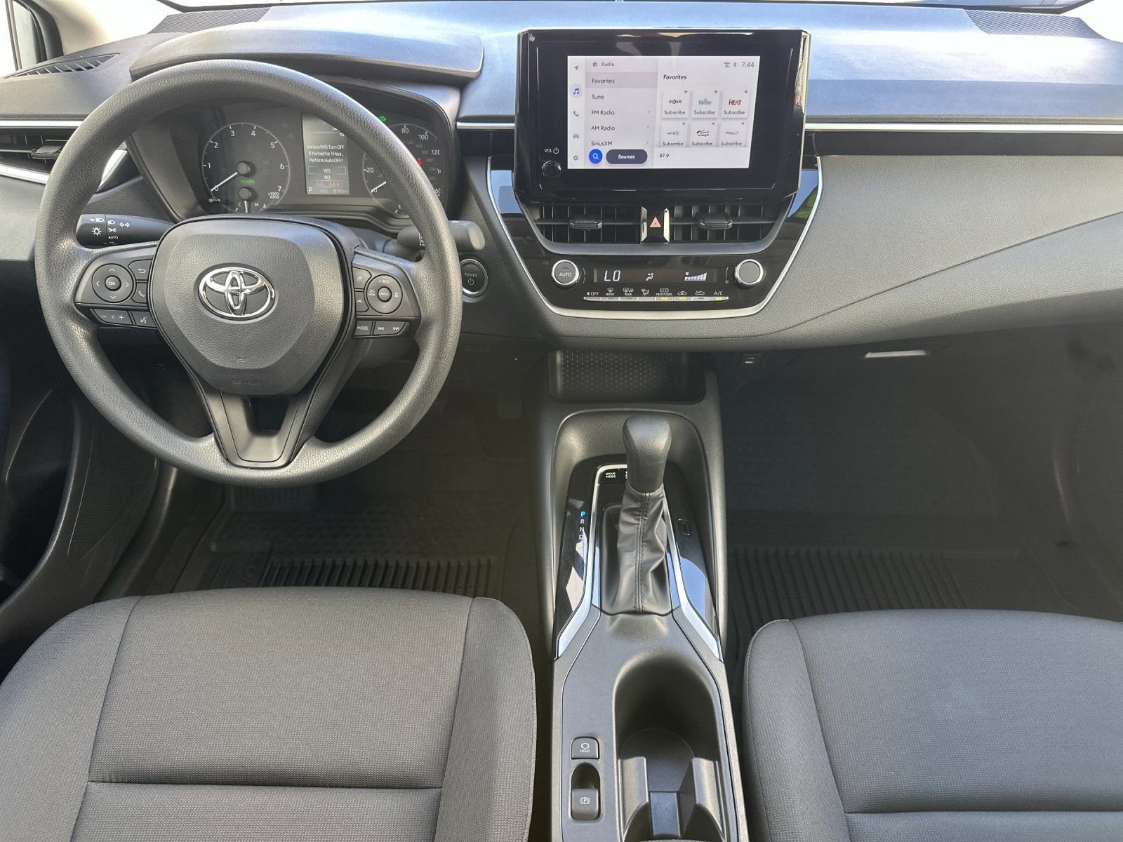 Used 2025 Toyota Corolla LE w/ Convenience Package FWD image 13