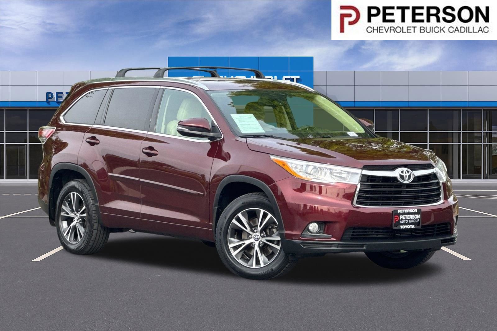 Used 2016 Toyota Highlander XLE AWD/4WD image 1