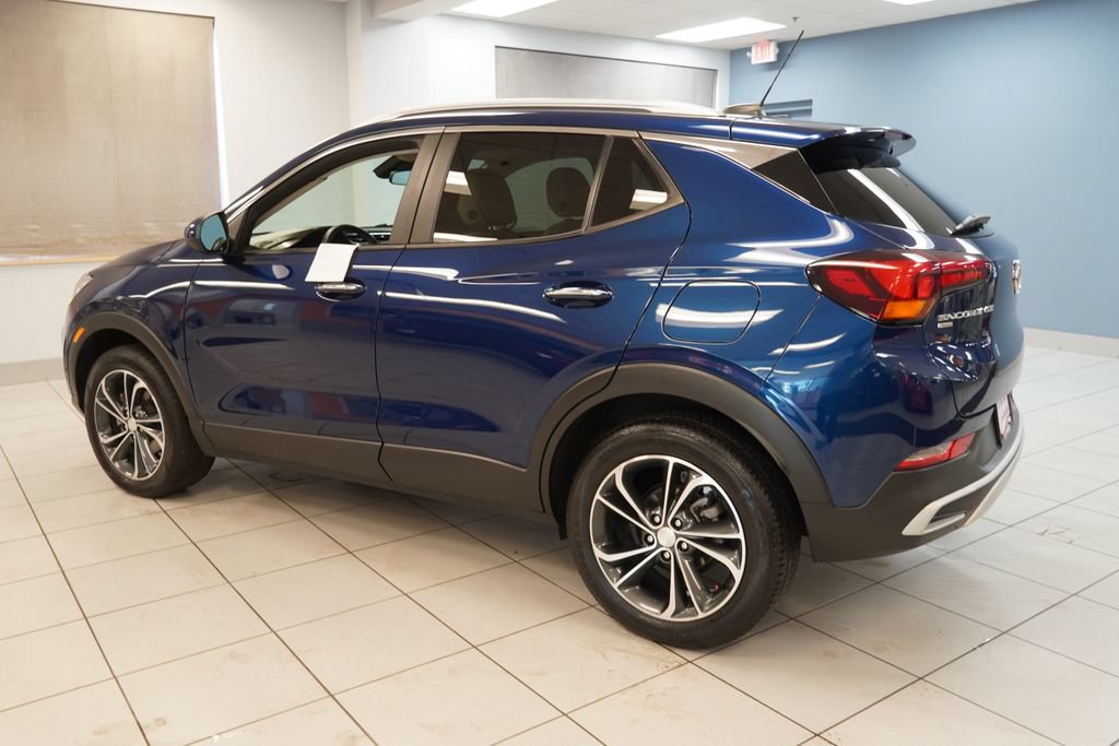 Used 2022 Buick Encore GX Select AWD/4WD image 7