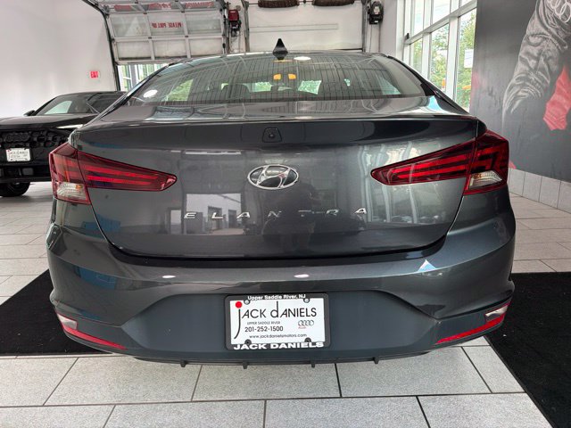 Used 2020 Hyundai Elantra SEL w/ Cargo Package (C1) FWD image 4