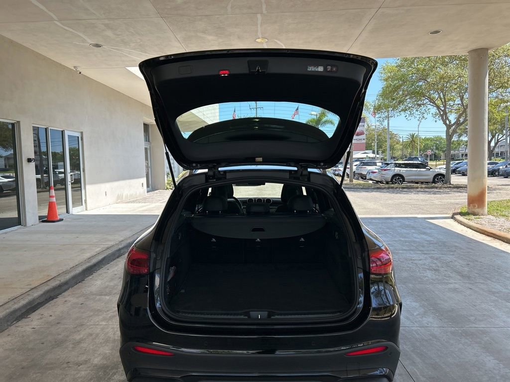 Used 2024 Mercedes-Benz GLC 43 AMG 4MATIC image 37