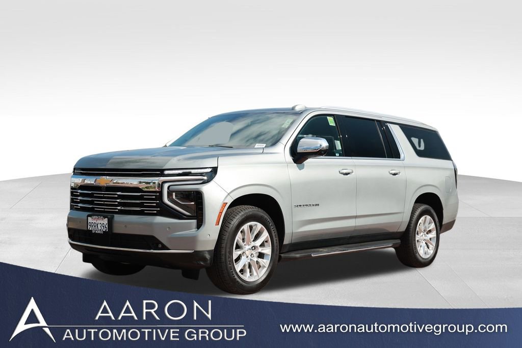 Used 2025 Chevrolet Suburban Premier image 1