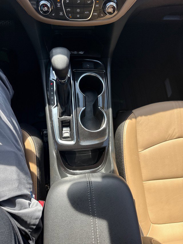 Used 2024 Chevrolet Equinox Premier image 21