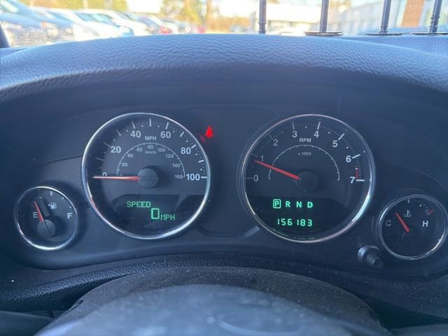 Used 2014 Jeep Wrangler Unlimited Sahara w/ Max Tow Package AWD/4WD image 27