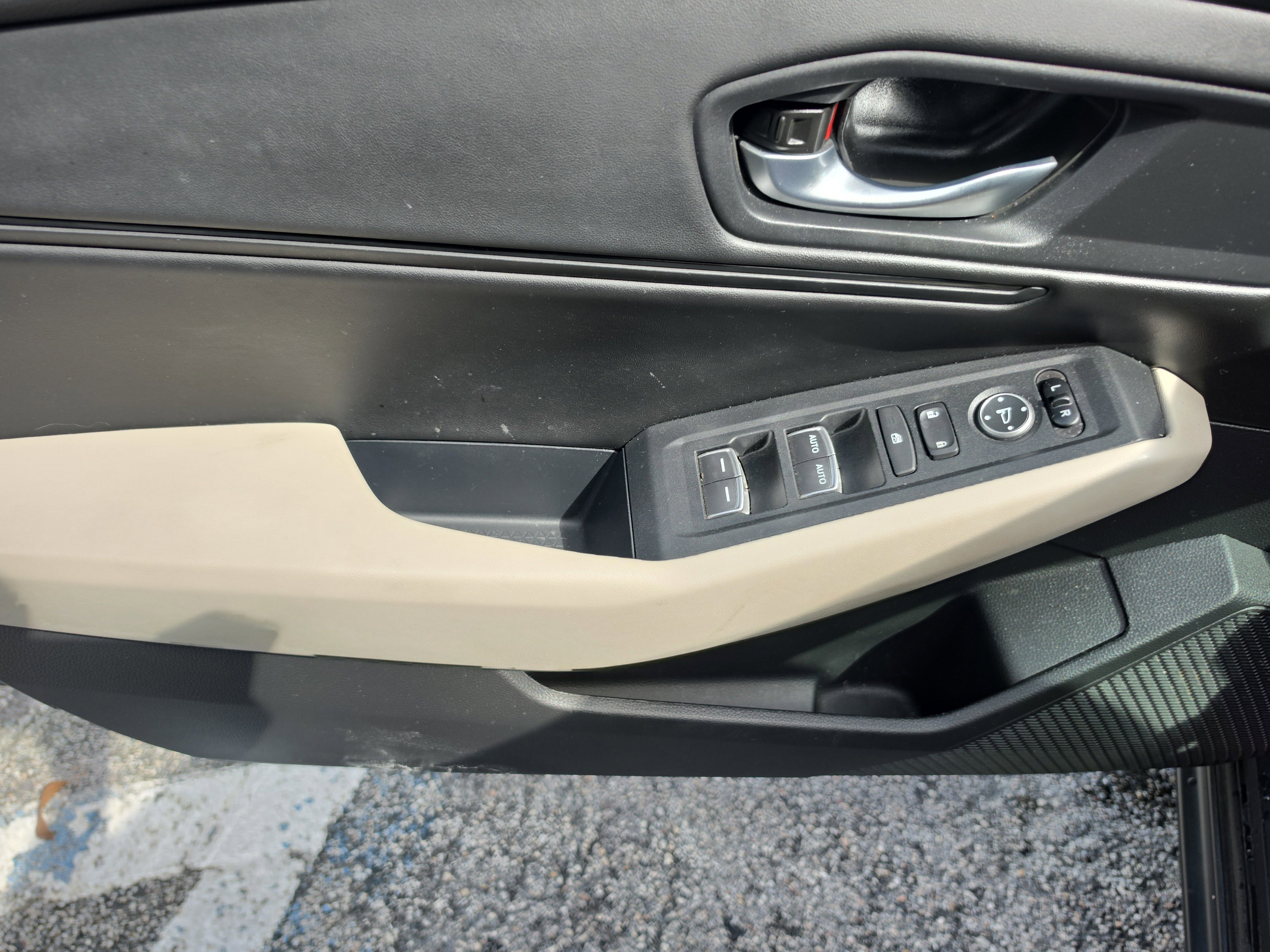 Certified 2025 Honda Accord SE image 15