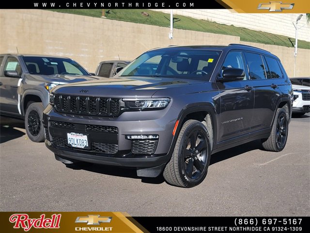 Used 2022 Jeep Grand Cherokee L Limited w/ Black Appearance Package image 1