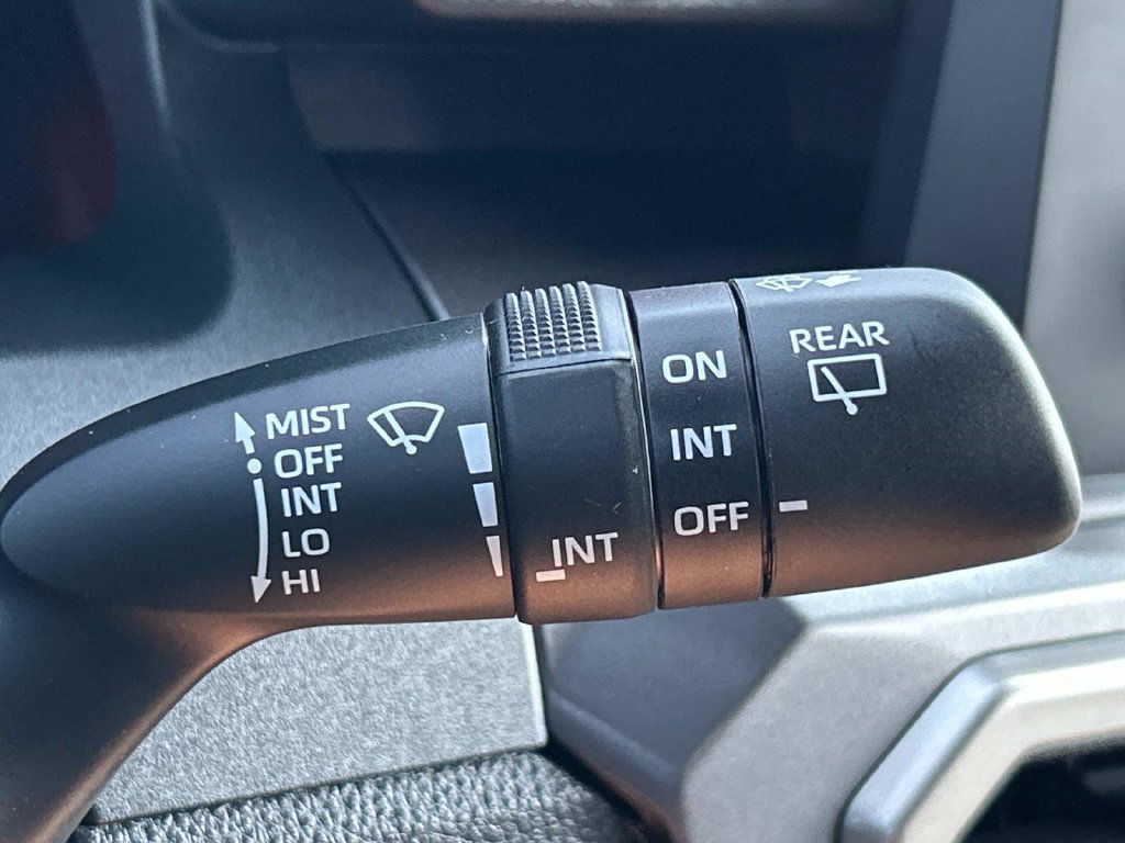 Used 2026 Toyota 4Runner SR5 AWD/4WD image 32