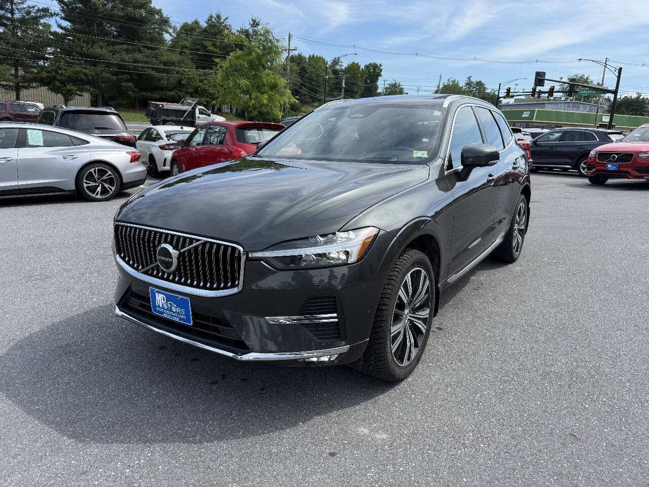 Used 2022 Volvo XC60 B6 Inscription w/ Advanced Package AWD/4WD image 2