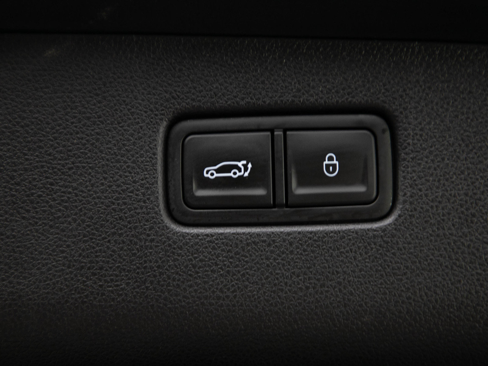Used 2023 Genesis Electrified GV70 AWD/4WD image 19