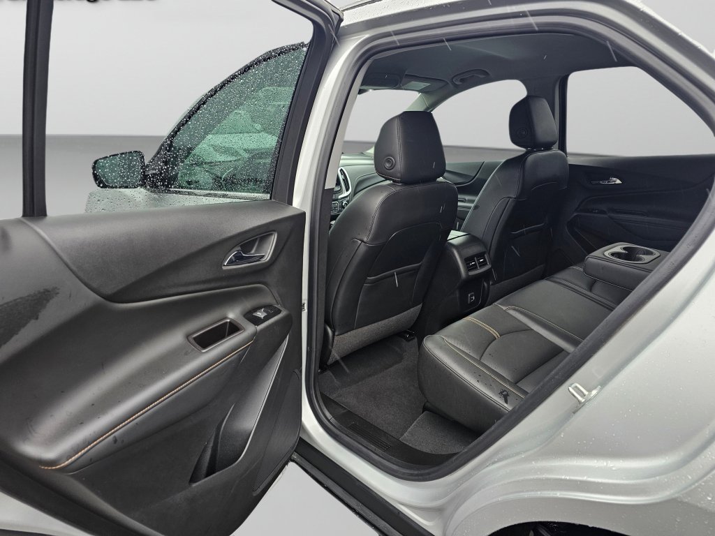 Used 2022 Chevrolet Equinox Premier w/ LPO, Cargo Package AWD/4WD image 21