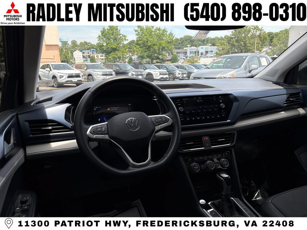 Used 2024 Volkswagen Taos SE w/ Panoramic Sunroof Package AWD/4WD image 13