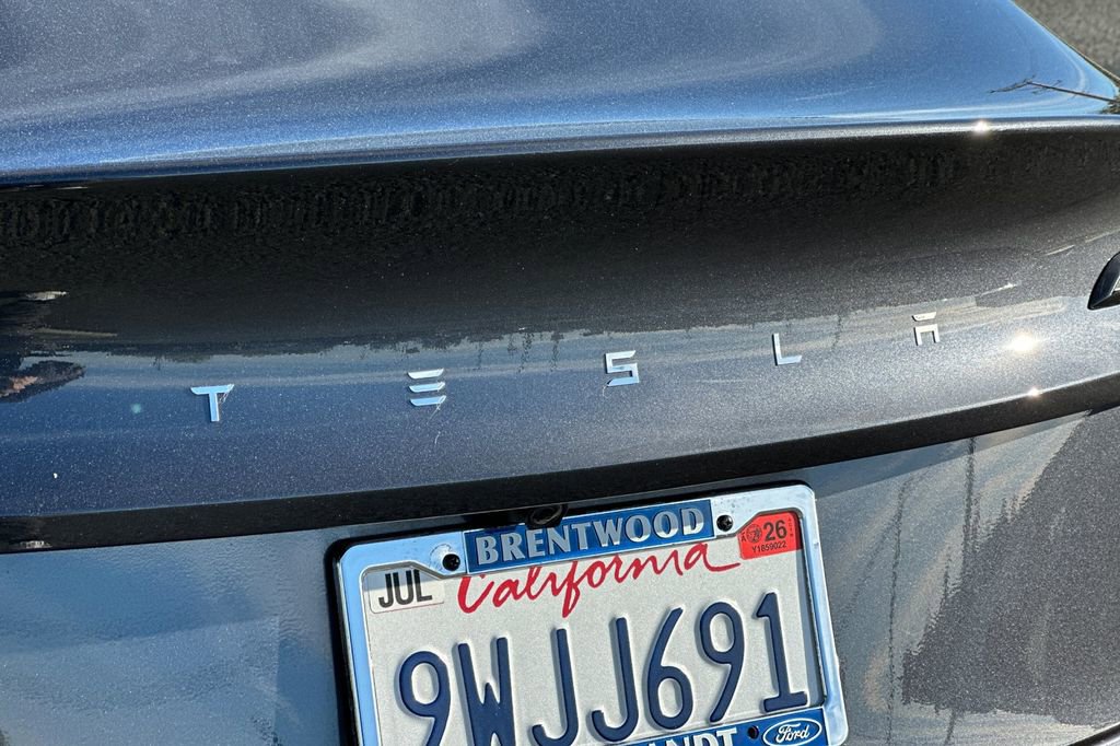 Used 2025 Tesla Model 3 image 9