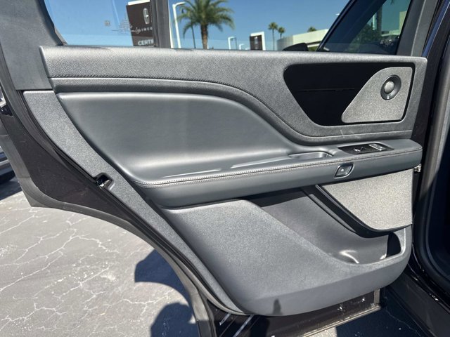 New 2026 Lincoln Aviator 2WD image 13