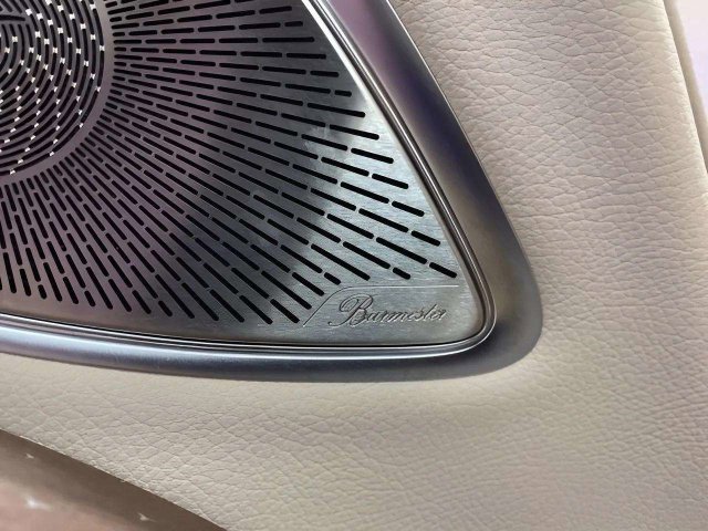 Used 2024 Mercedes-Benz EQS 450+ SUV image 33