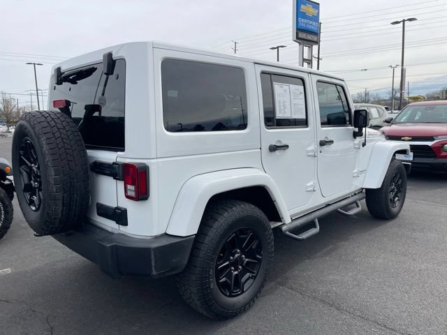 Used 2016 Jeep Wrangler Unlimited Rubicon w/ Dual Top Group AWD/4WD image 9