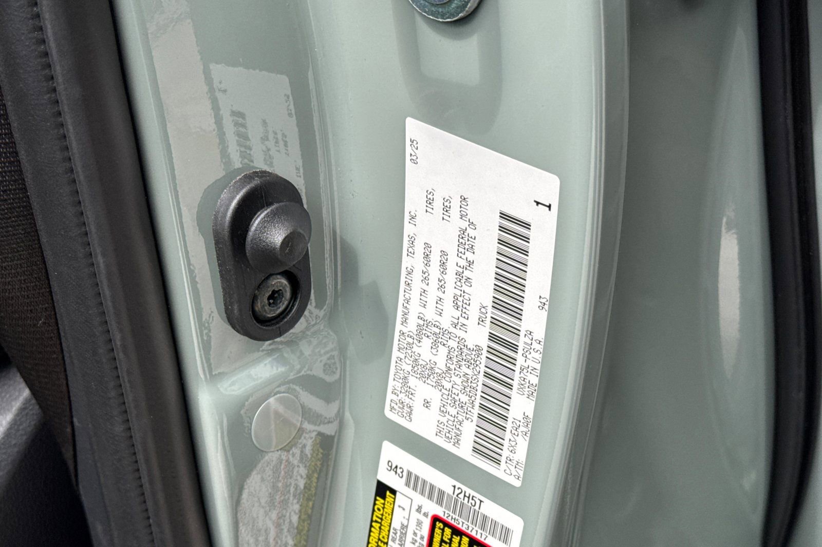 Certified 2025 Toyota Tundra Limited AWD/4WD image 36