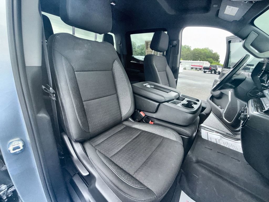 Used 2024 Chevrolet Silverado 1500 LT AWD/4WD image 27