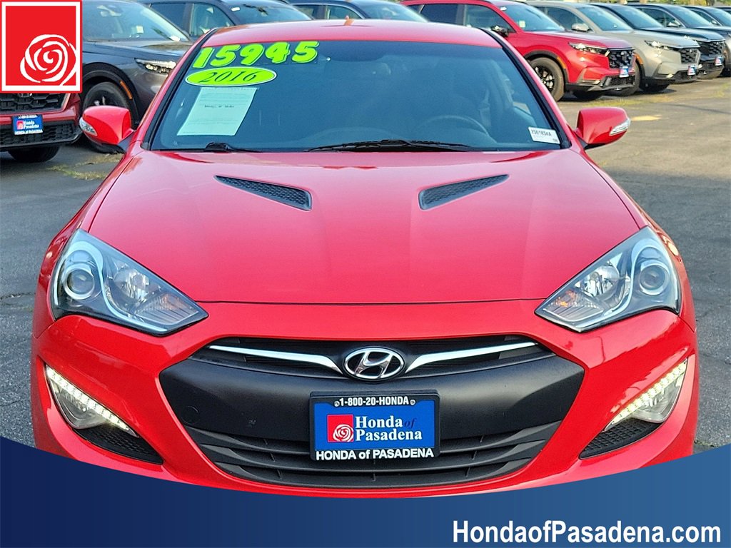 Used 2016 Hyundai Genesis 3.8 image 5