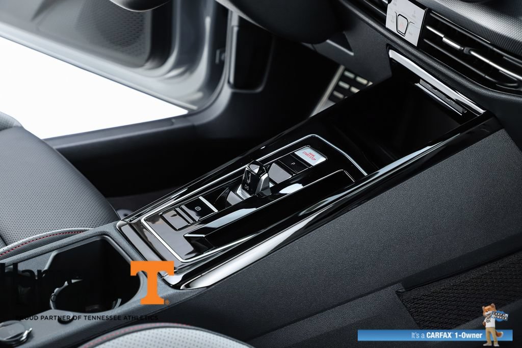 Used 2025 Volkswagen GTI Autobahn FWD image 33