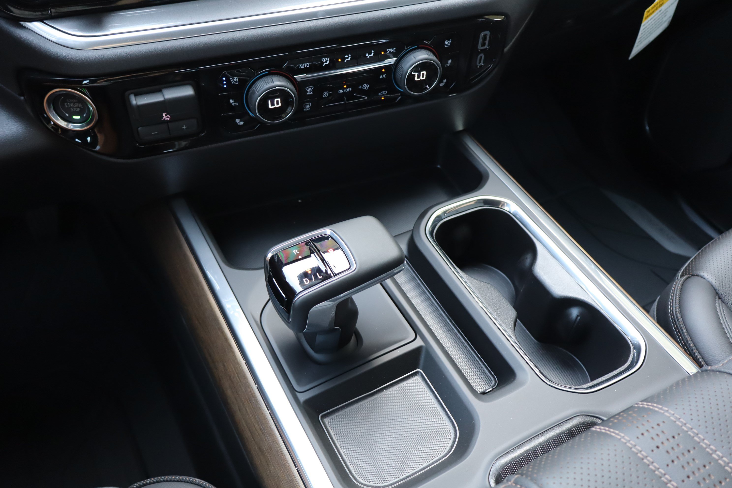 New 2026 Chevrolet Silverado 1500 High Country w/ High Country Premium Package AWD/4WD image 19