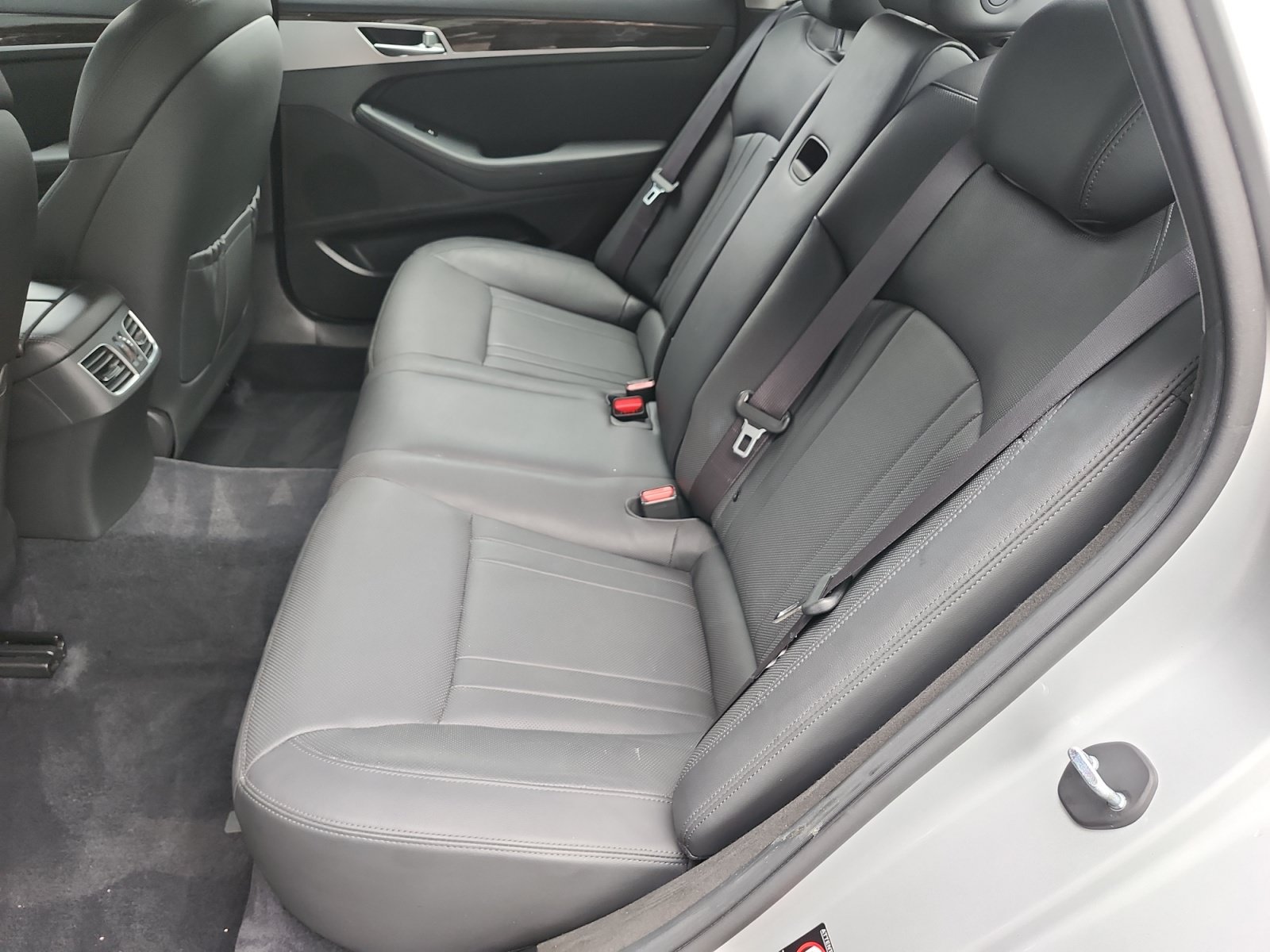 Used 2019 Genesis G80 3.8 AWD/4WD image 13