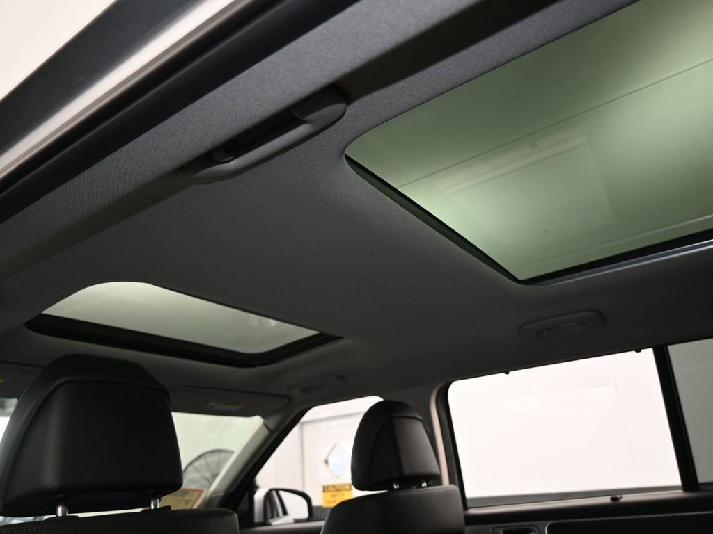 Used 2024 Hyundai Santa Fe Limited image 13