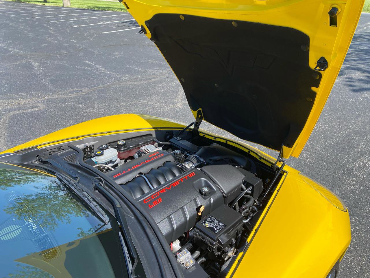 Used 2008 Chevrolet Corvette Coupe w/ Preferred Equipment Group RWD image 31