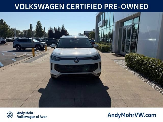 Used 2026 Volkswagen Tiguan SE w/ Panoramic Sunroof Package AWD/4WD image 2