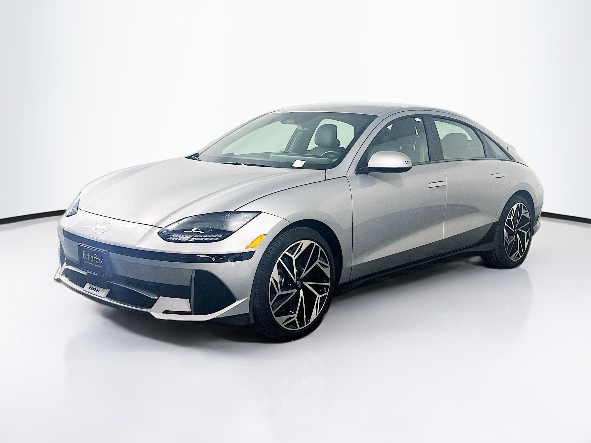 Used 2024 Hyundai Ioniq 6 SEL RWD image 3