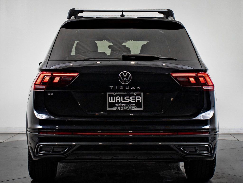 Used 2024 Volkswagen Tiguan SE R-Line image 10