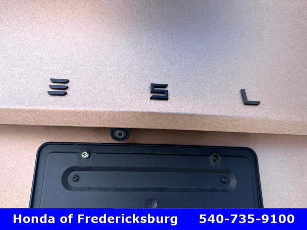 Used 2021 Tesla Model Y Long Range image 17
