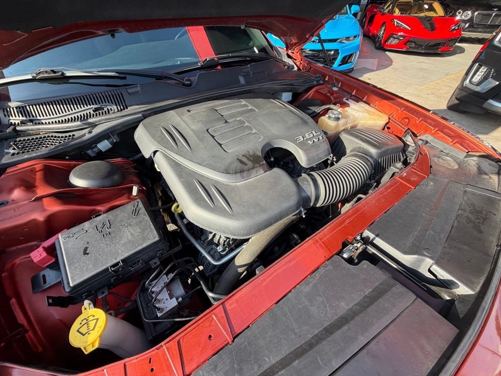 Used 2022 Dodge Challenger GT w/ Blacktop Package RWD image 9