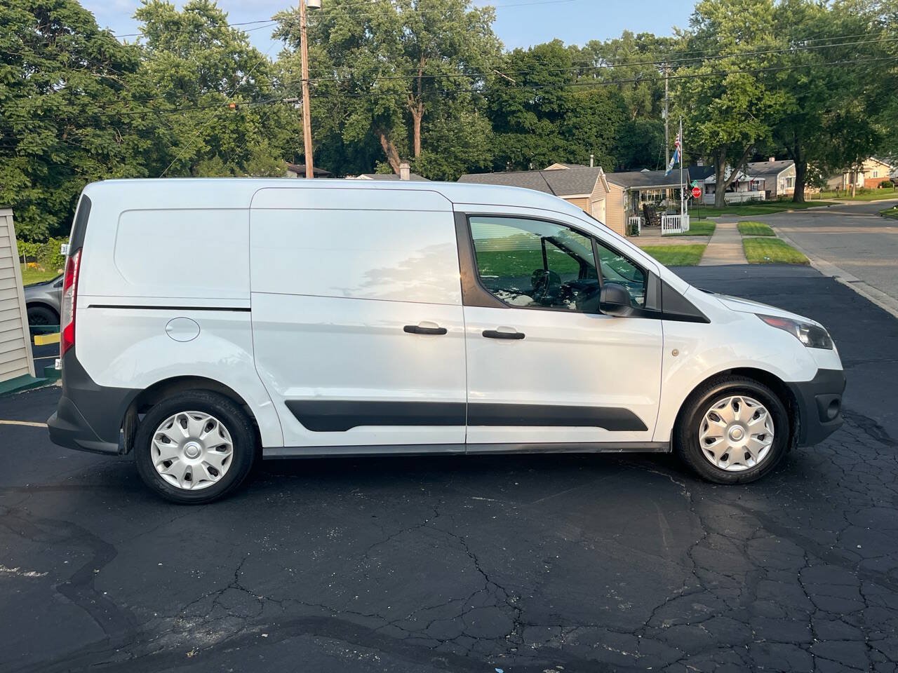 Used 2018 Ford Transit Connect XL FWD image 2