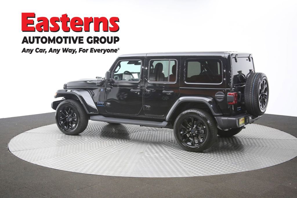 Used 2025 Jeep Wrangler Unlimited Sahara AWD/4WD image 58