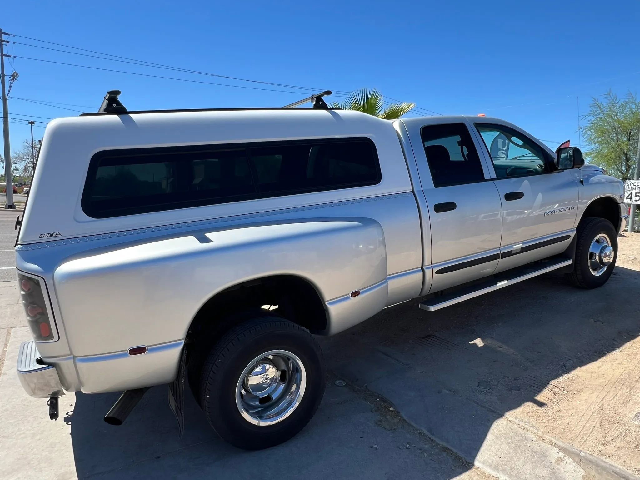Used 2004 Dodge Ram 3500 Truck SLT w/ Trailer Tow Group AWD/4WD image 7