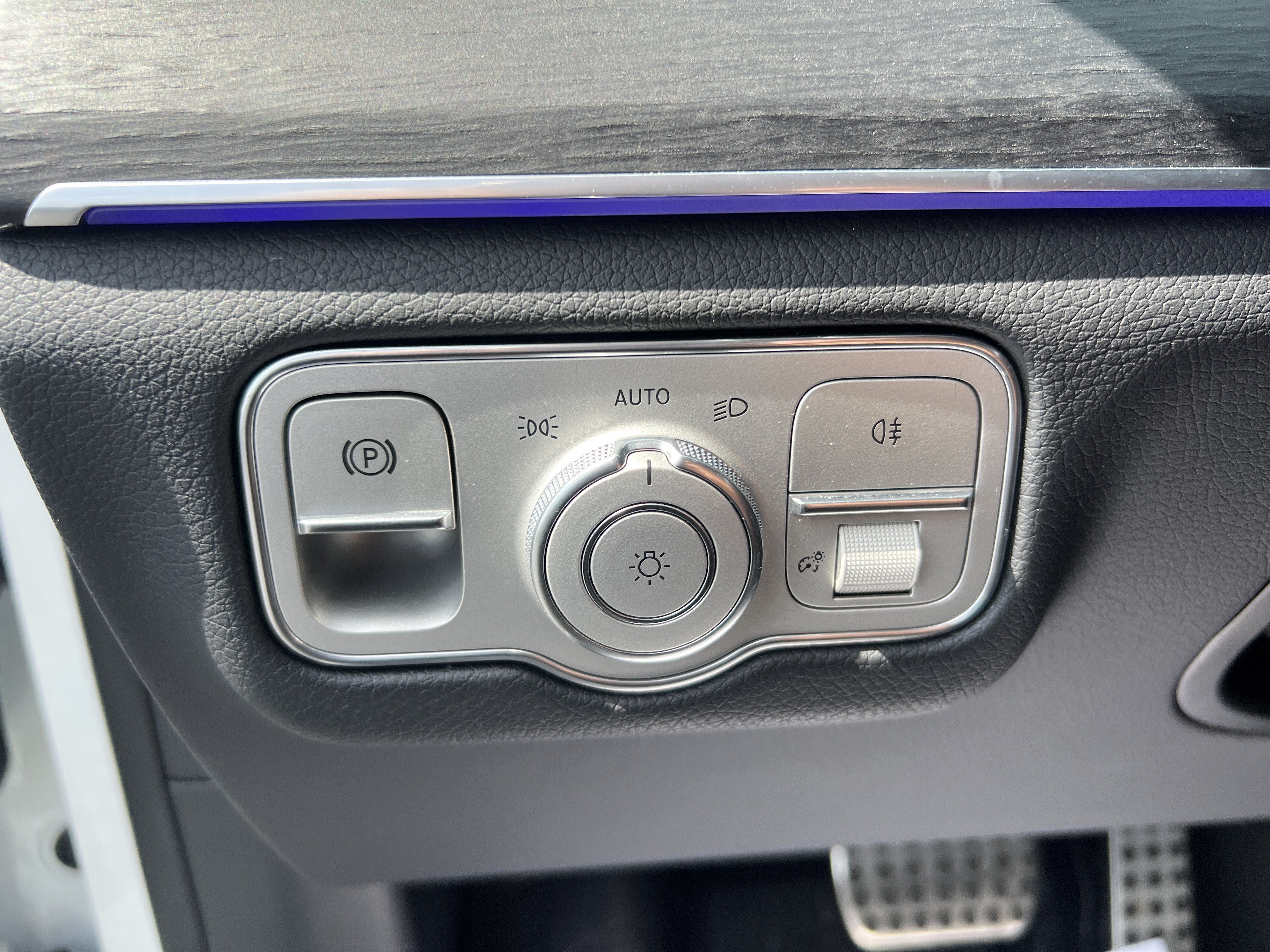 Certified 2025 Mercedes-Benz GLS 450 4MATIC image 17