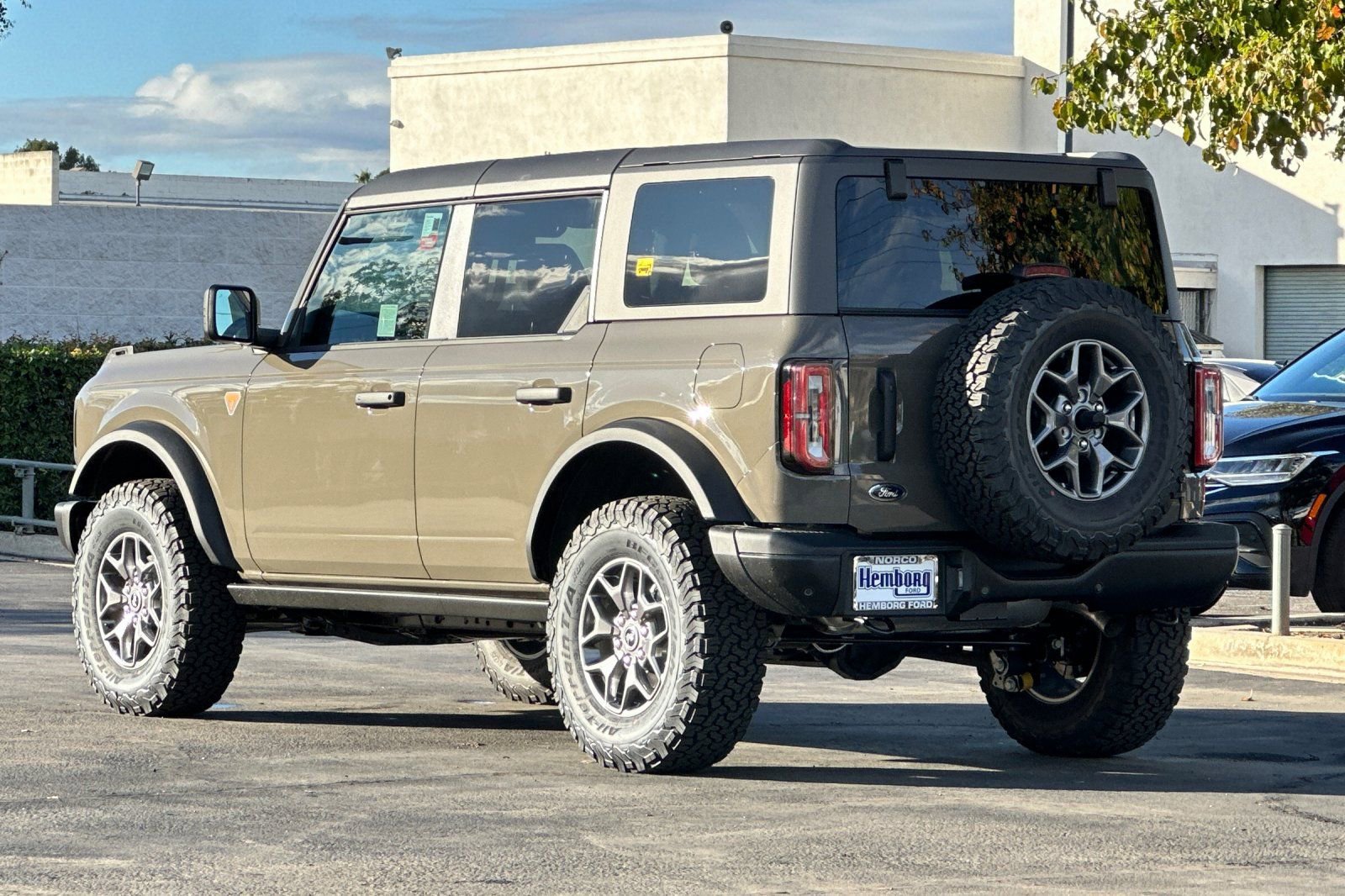 New 2025 Ford Bronco Badlands image 6