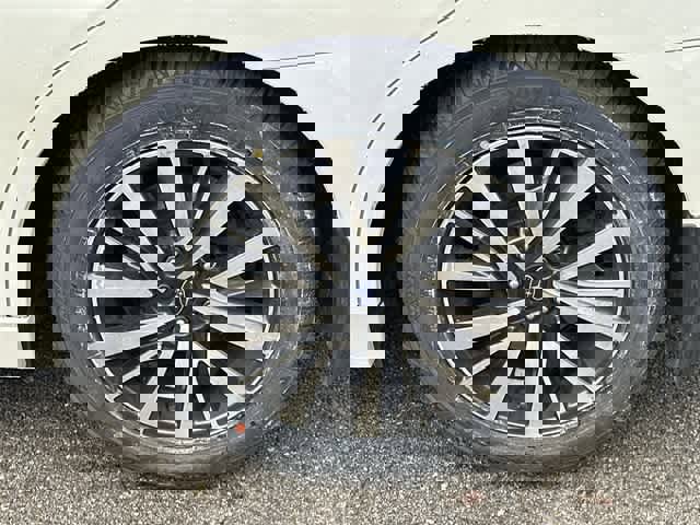 Used 2019 Subaru Legacy 2.5i Premium image 5