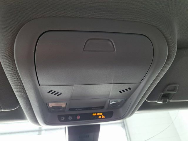 Used 2023 Chevrolet Equinox LT image 19