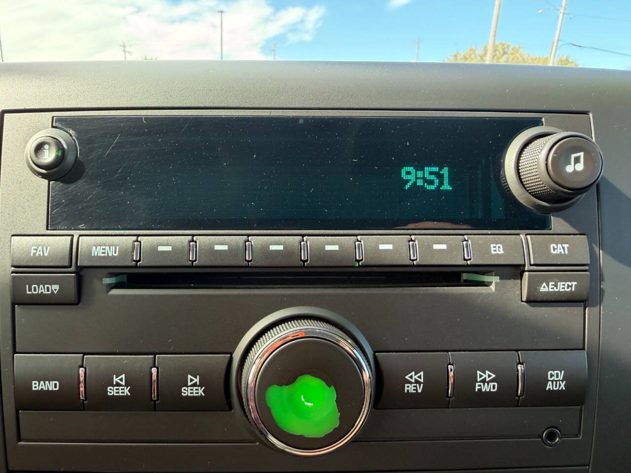 Used 2007 Chevrolet Silverado 1500 LT w/ 2LT Audio Package AWD/4WD image 24