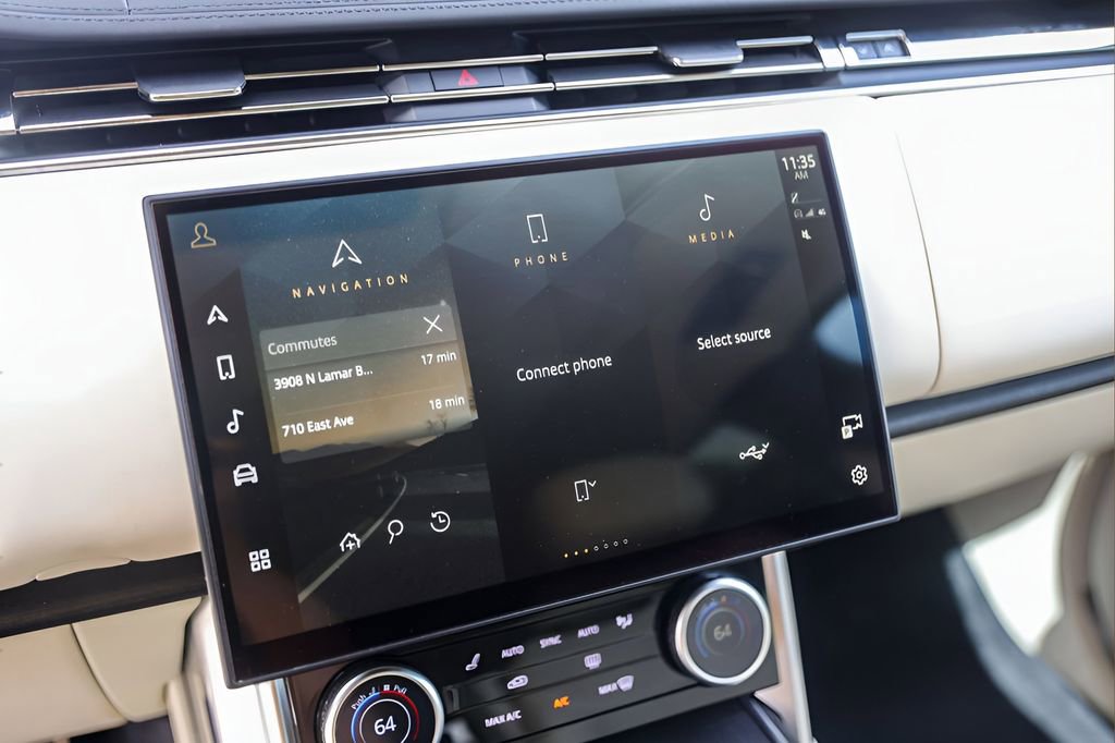 Used 2023 Land Rover Range Rover SE image 15