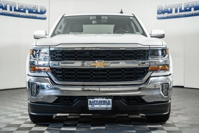 Used 2018 Chevrolet Silverado 1500 LT w/ LT Eassist Package image 2