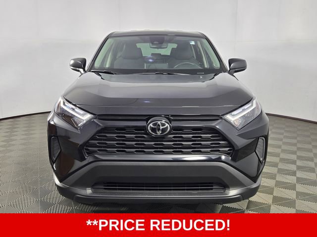 Used 2025 Toyota RAV4 LE FWD video 2