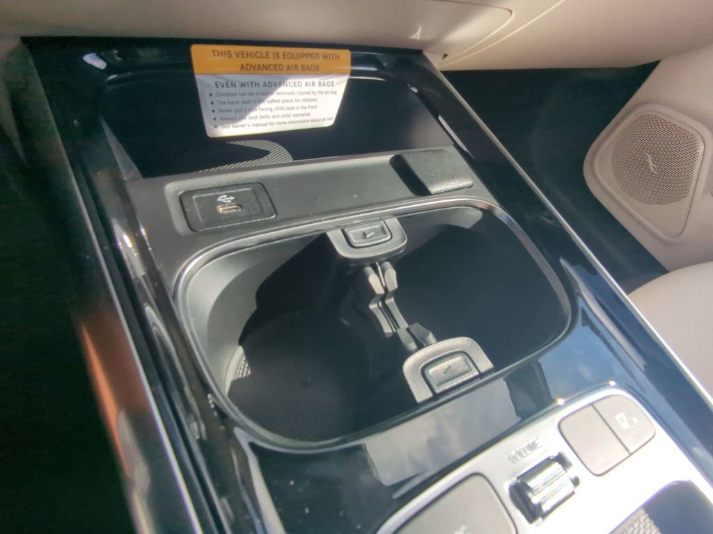 Used 2026 Mercedes-Benz GLA 250 image 8