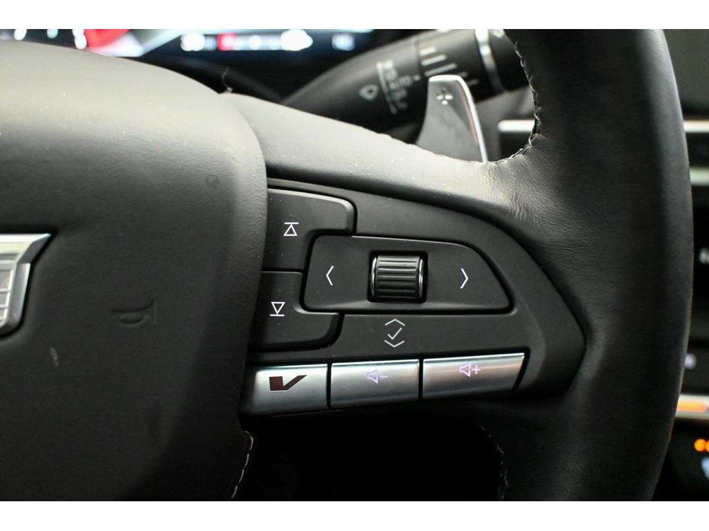 Used 2023 Cadillac CT4 V w/ Navigation Package image 38