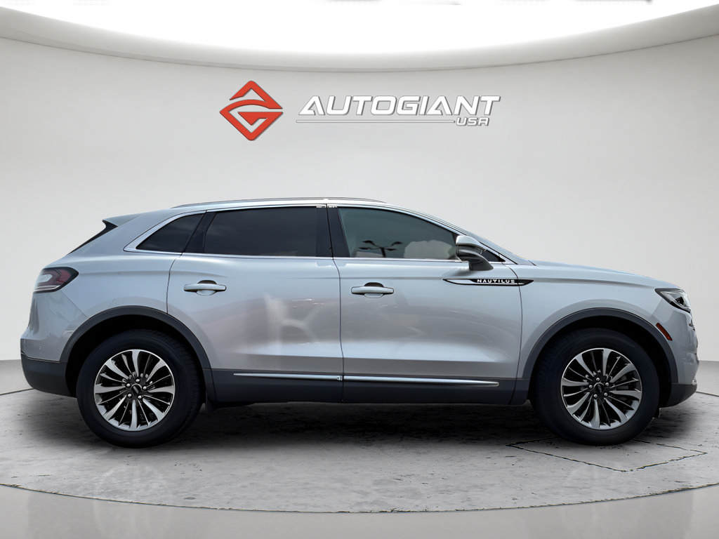 Used 2021 Lincoln Nautilus Reserve FWD image 9