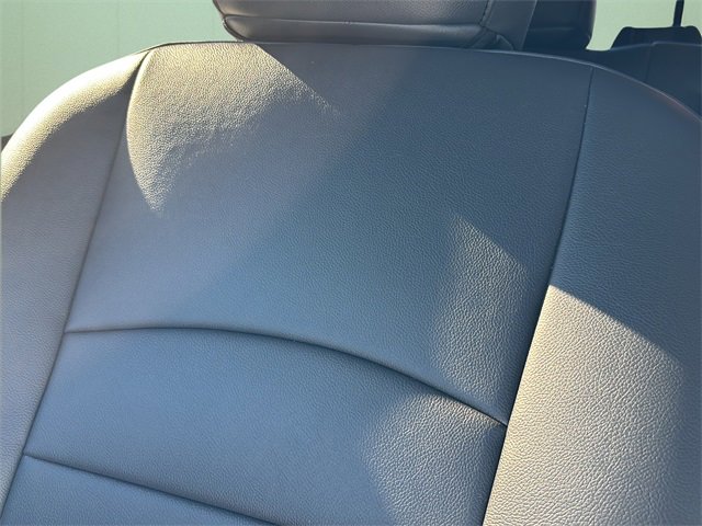 Used 2018 RAM 3500 SLT w/ Luxury Group image 46