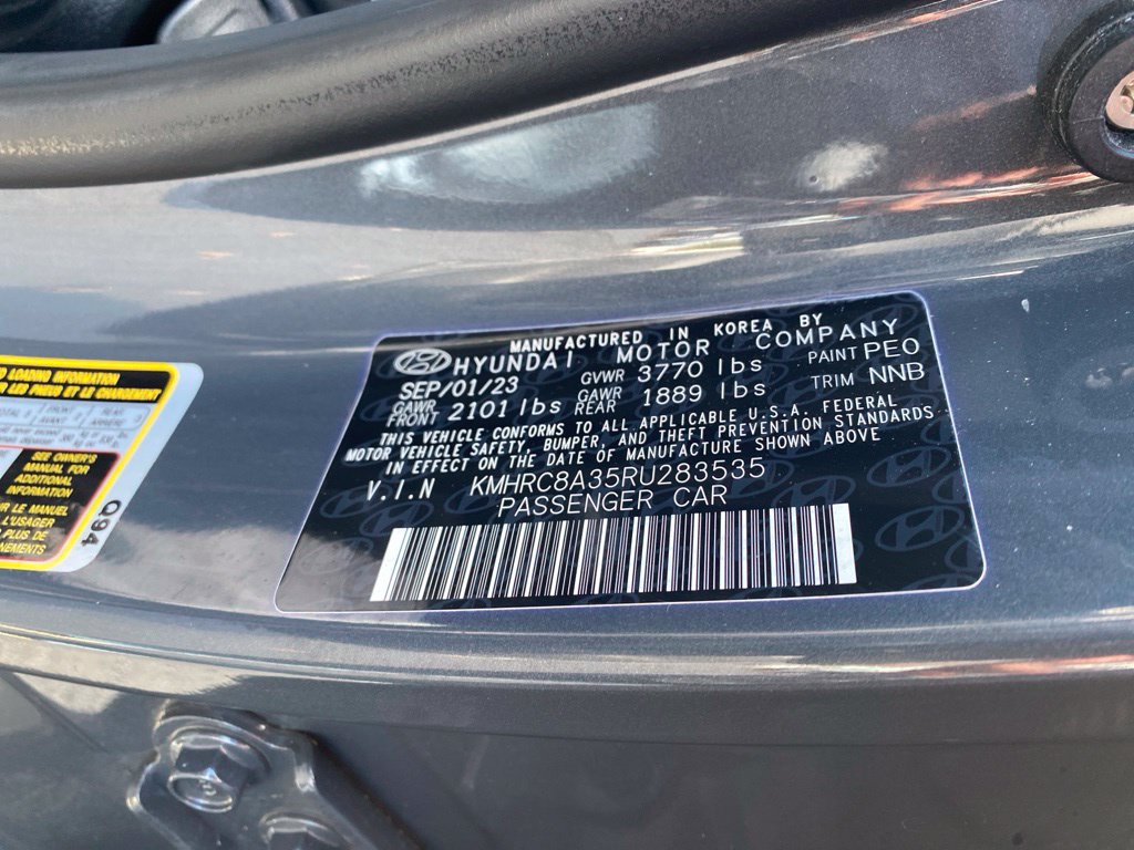 Certified 2024 Hyundai Venue Limited FWD image 24