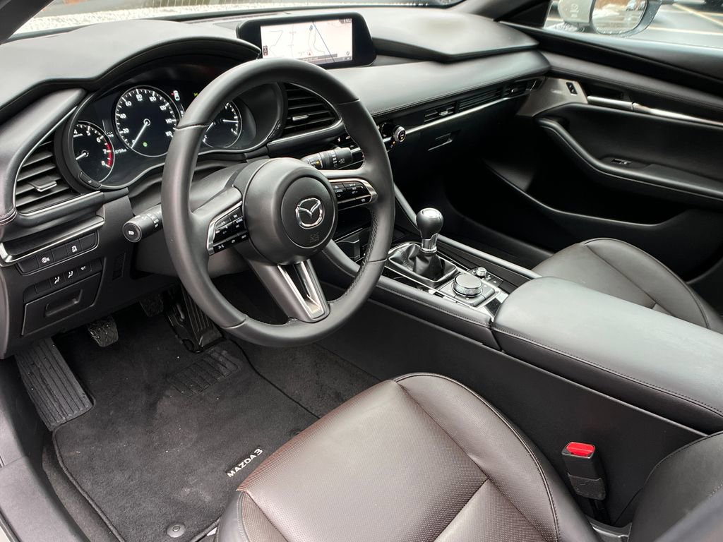 Used 2025 MAZDA MAZDA3 2.5 S Hatchback w/ Premium Pkg image 10